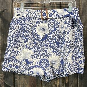 NWT Oddy Belted Floral Shorts L Blue White Boho Pockets Relaxed‎ High Rise